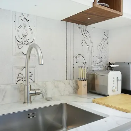 Le Marais By Prestige Apartment